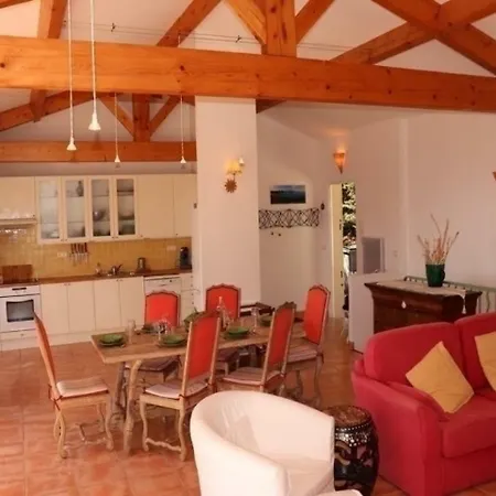 House Exceptionnel